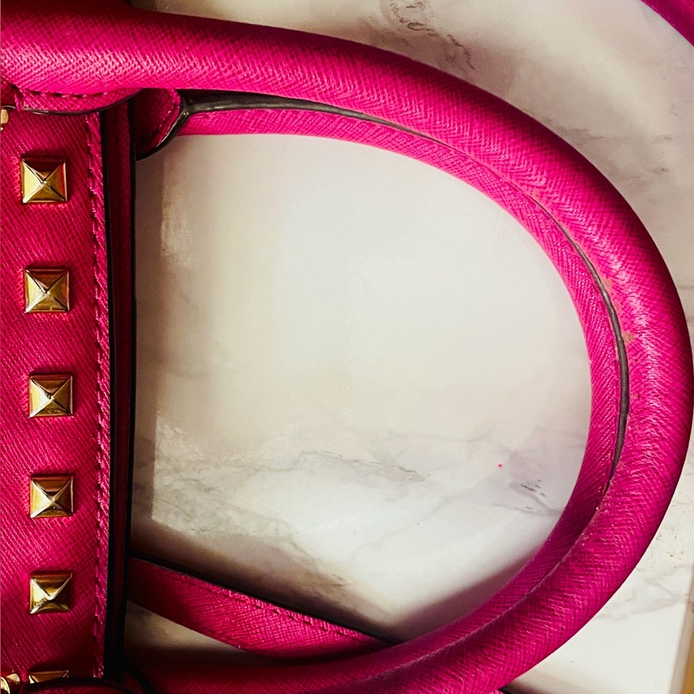 Michael Kors Fuschia Pink Crossbody Bag with Studded Details - Picture 10 of 11